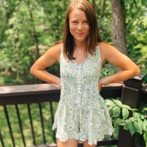 Spring romper - NWT